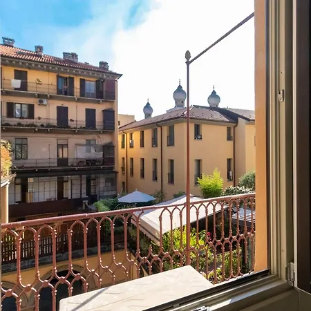 Corso Vittorio & Porta Nuova Modern Flat Apartment