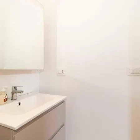Apartment Corso Vittorio & Porta Nuova Modern Flat *