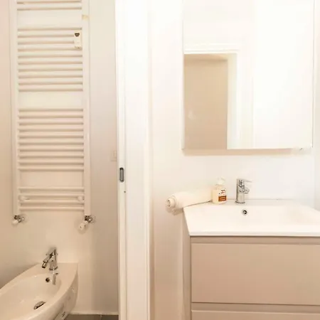 Corso Vittorio & Porta Nuova Modern Flat * Turin